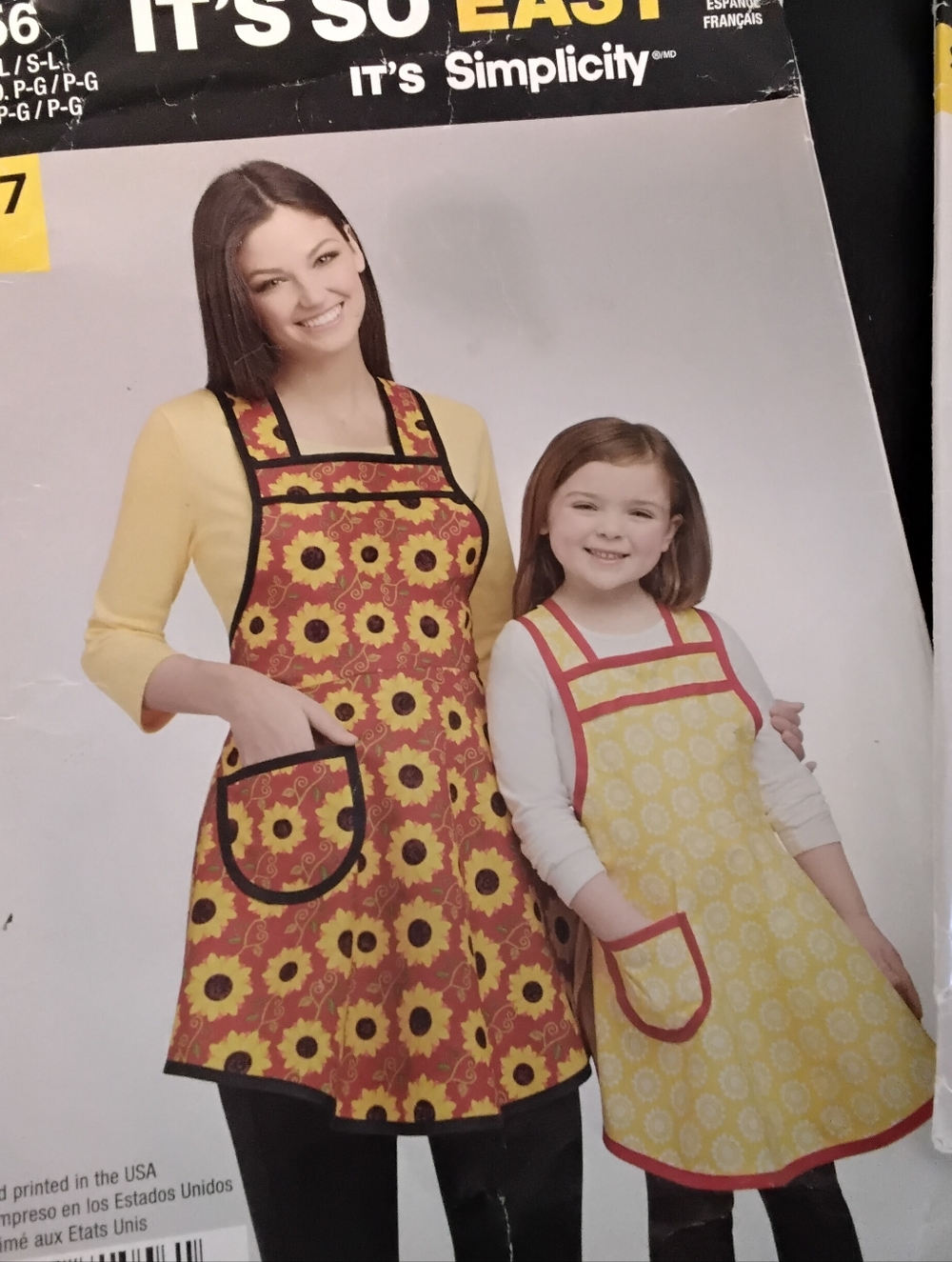 3940 Lot Of 3 Simplicity Vintage Apron Patterns. 3 New 1 Used. - Picture 4 of 5